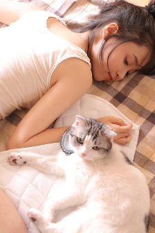 桃桃多肉任落佳